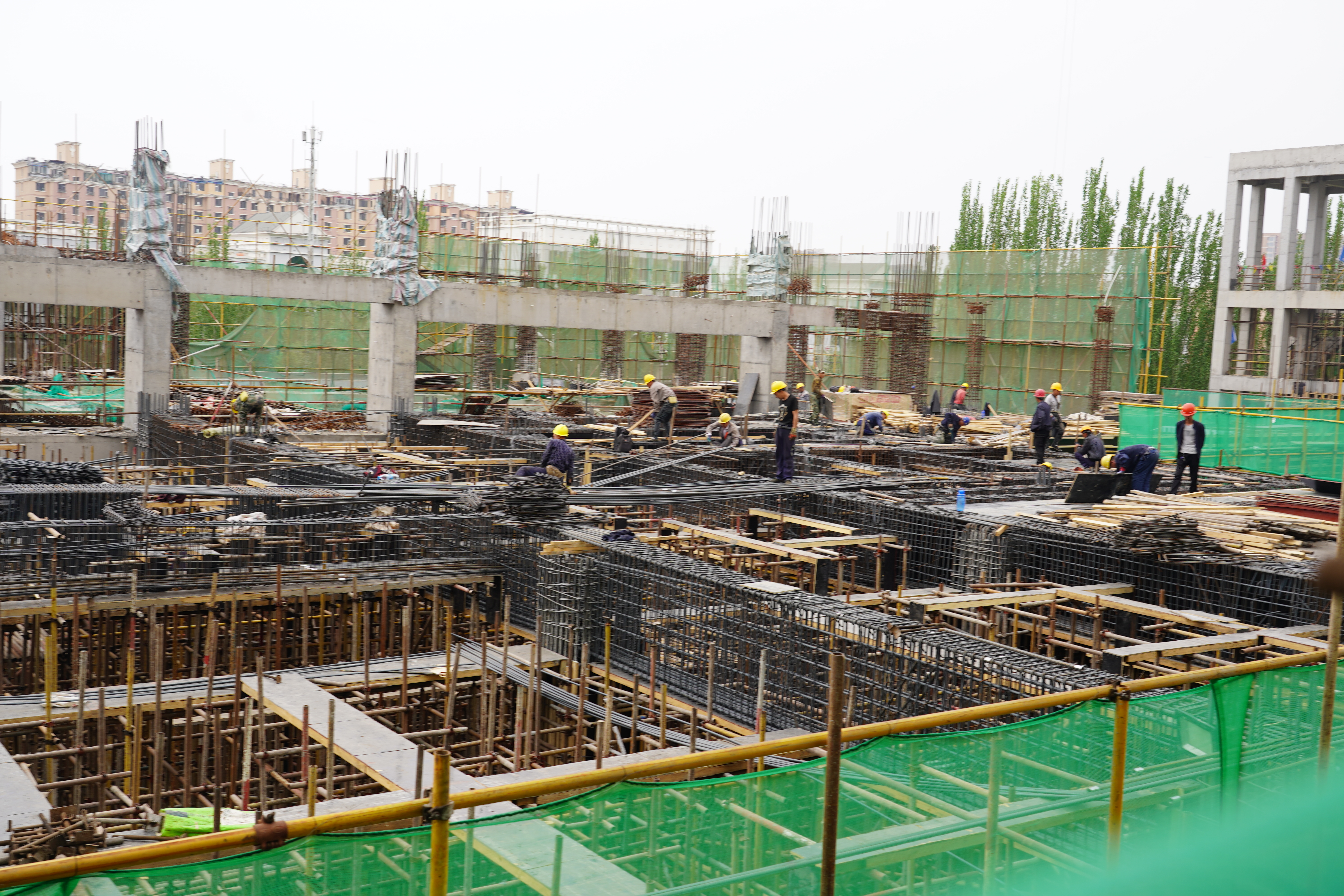 三合村200T燃煤鍋爐等量工程施工現(xiàn)場(chǎng).jpg 三合村200T燃煤鍋爐等量工程施工現(xiàn)場(chǎng).jpg